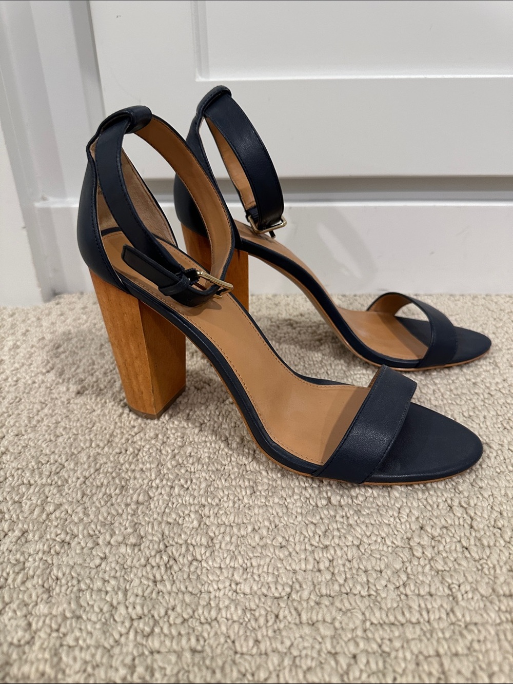 j.Crew factory size 8.5 , EUC Women's Navy Leather with wood Block Heel Sandals
